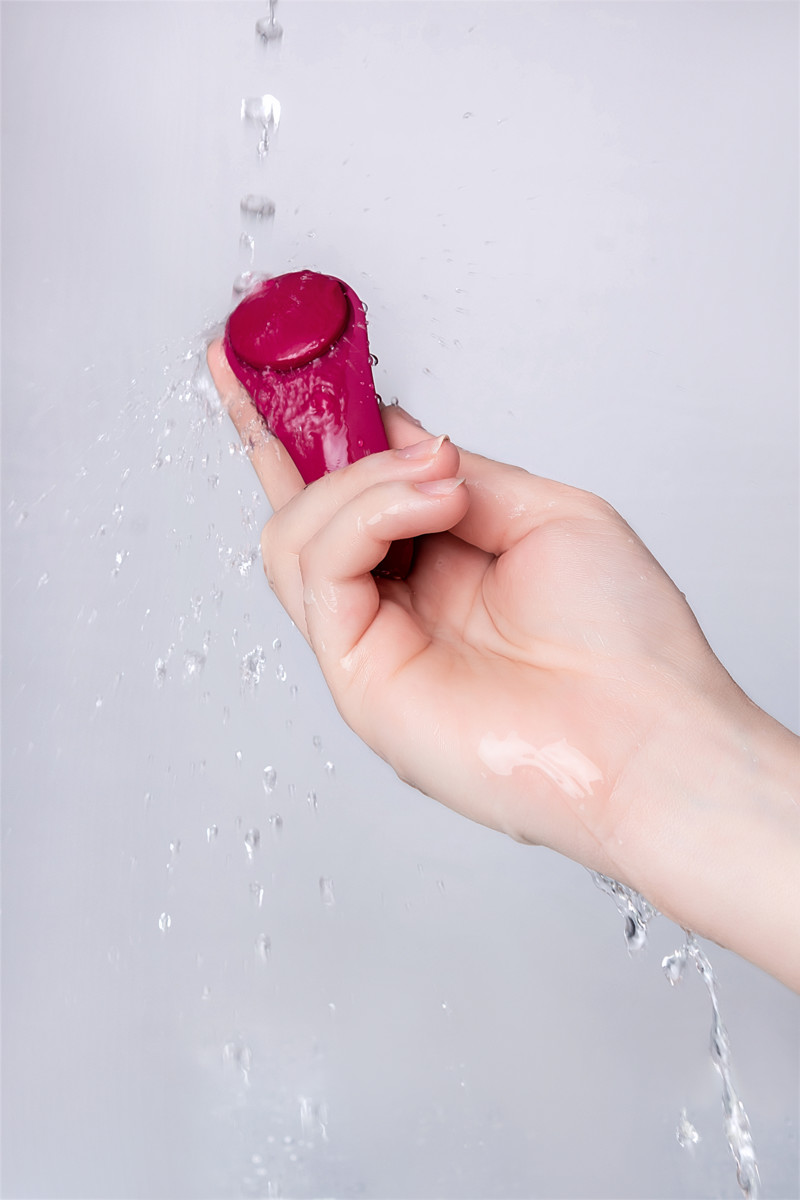 Вибровкладыш в трусики Satisfyer Sexy Secret, Красный